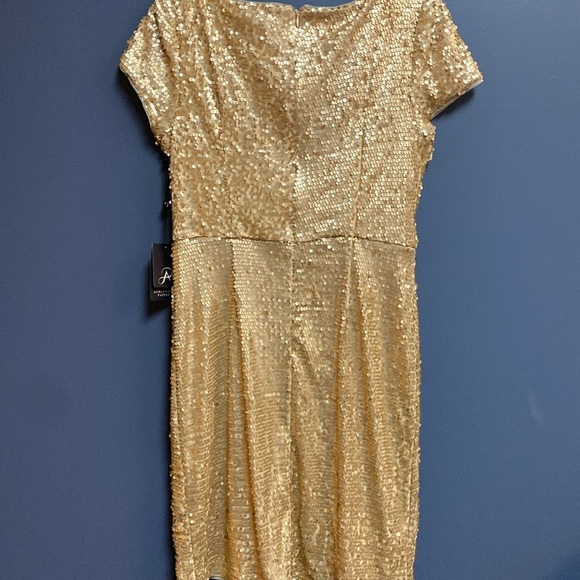 NWT ADRIANNA PAPELL WO SIZE 10 SHORT SLEEVE MIDI GOLD SEQUIN COCKTAIL DRESS - Picture 10 of 13